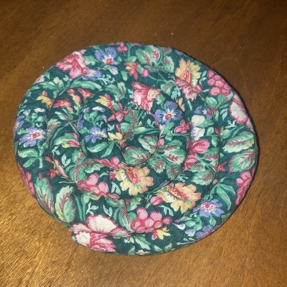 Vintage Coiled Fabric Weighted Trivet Country Kitchen Cabin Decor - Picture 3 of 5